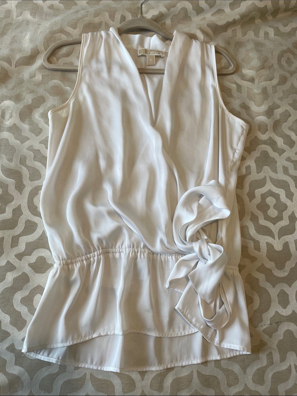 Michael Kors Women's White Sleeveless Wrap Peplum Top with Side Bow